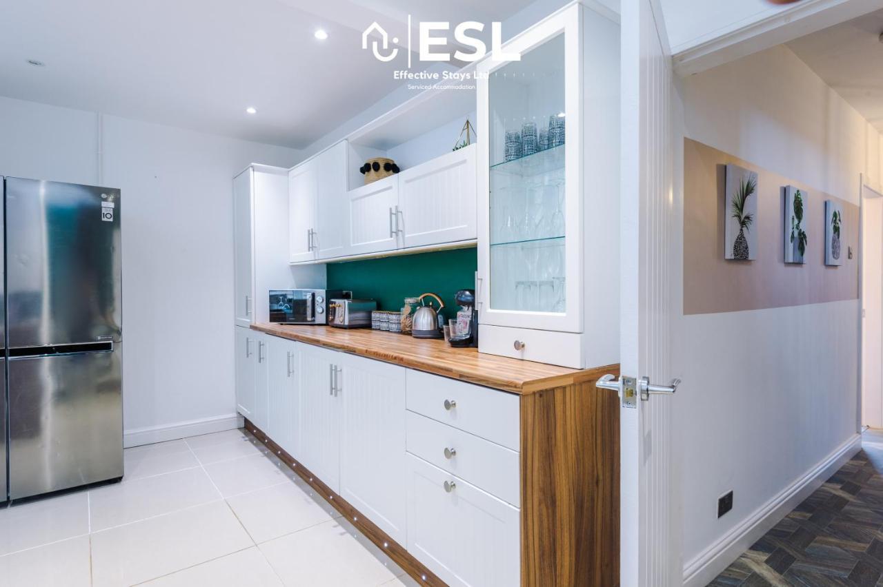 Open Plan - 3 Bedroom House - Garden And Outdoor Seating - Driveway Parking - Short Drive To City Centre Saughall Экстерьер фото